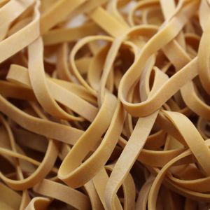 Rubber Bands 100 x 6 mm - No 65 Natural - 1lb Bag